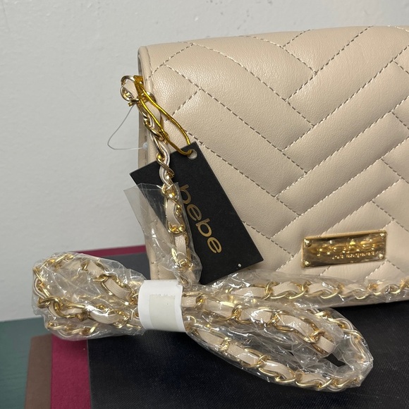 NWT BEBE Sophia Beige Quilted Crossbody City Bag w Gold Chain Strap Y2K 90s 00s - Picture 2 of 12